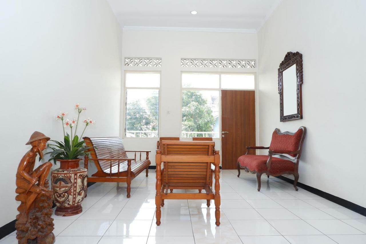 New Mira Hotel Semarang Exteriér fotografie