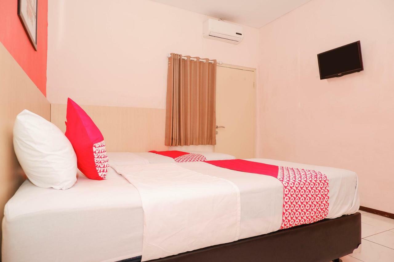 New Mira Hotel Semarang Exteriér fotografie