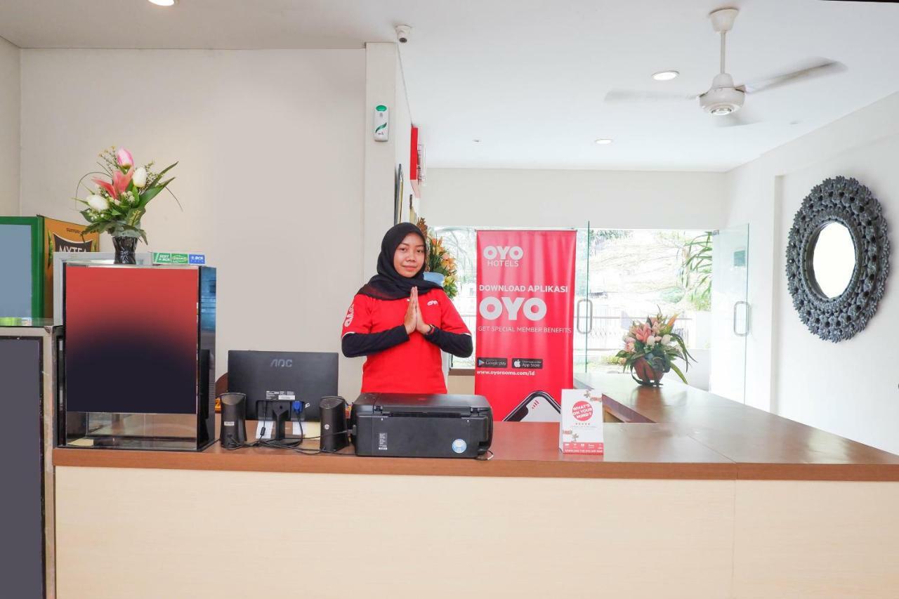 New Mira Hotel Semarang Exteriér fotografie