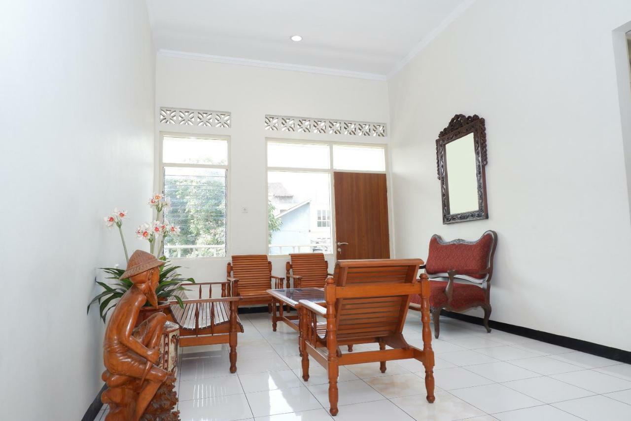 New Mira Hotel Semarang Exteriér fotografie