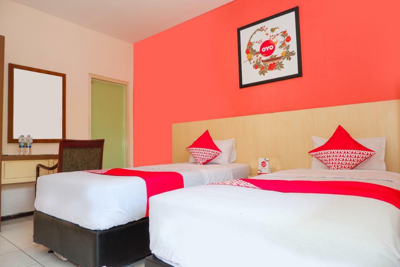 New Mira Hotel Semarang Exteriér fotografie